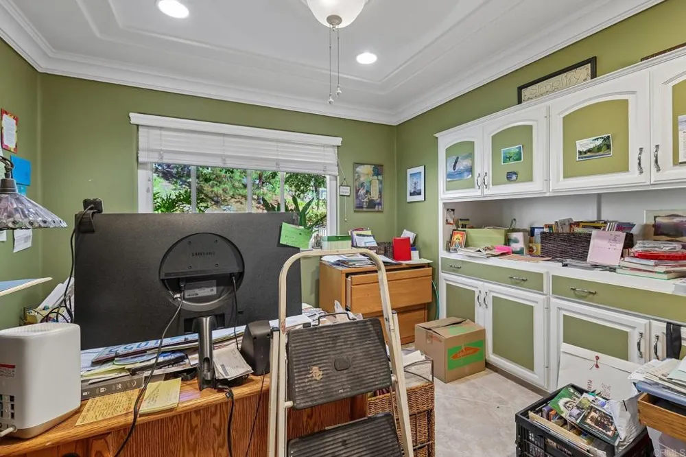 3129 Via Viejas Alpine, CA 91901