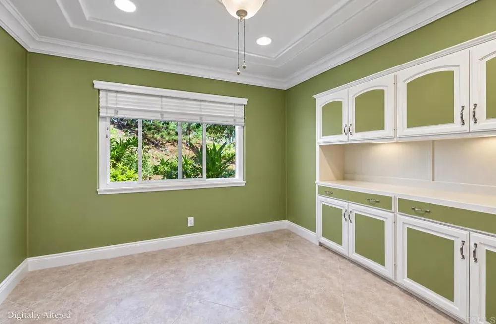 3129 Via Viejas Alpine, CA 91901