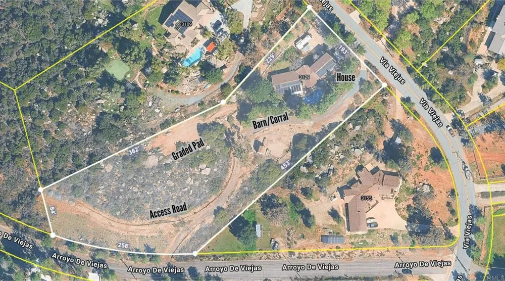 3129 Via Viejas Alpine, CA 91901