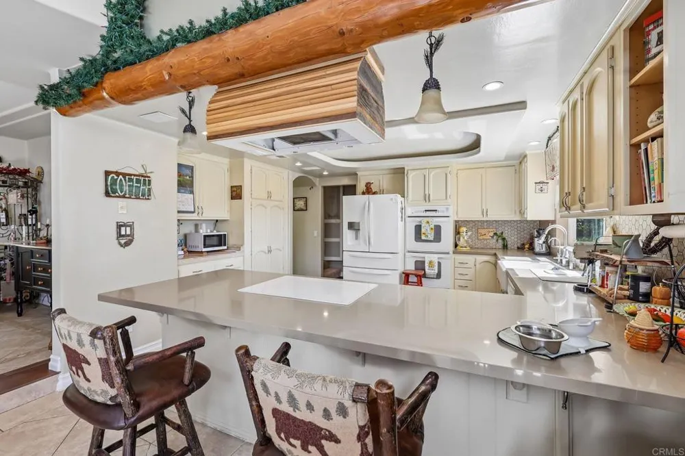 3129 Via Viejas Alpine, CA 91901