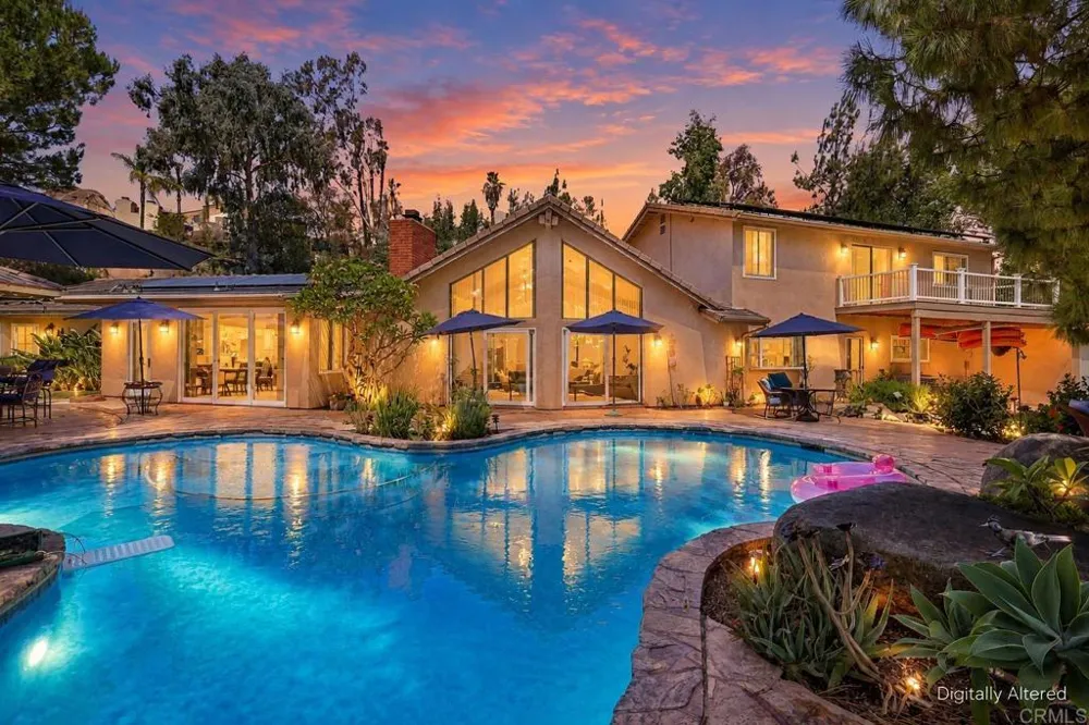 3129 Via Viejas Alpine, CA 91901