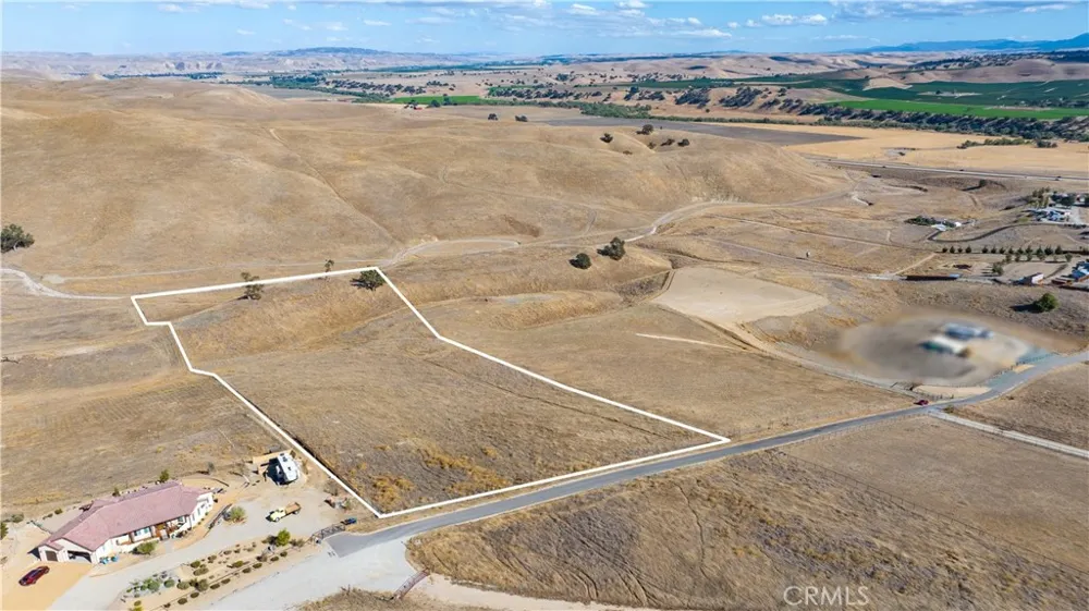 3765 Gruenhagen Paso Robles, CA 93446