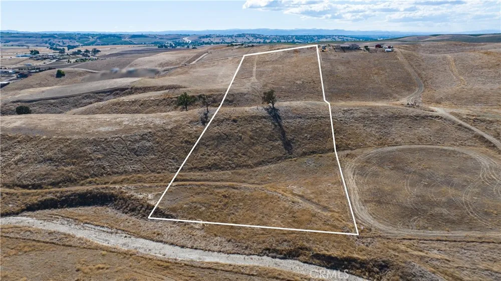 3765 Gruenhagen Paso Robles, CA 93446