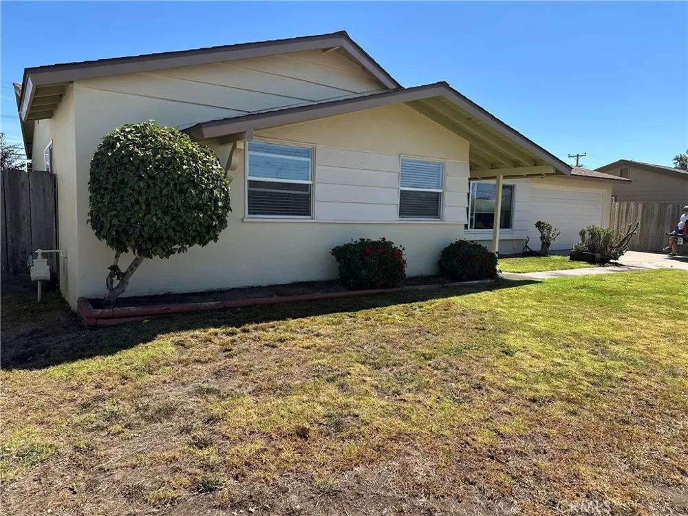 1780 Pescadero Drive Salinas, CA 93906
