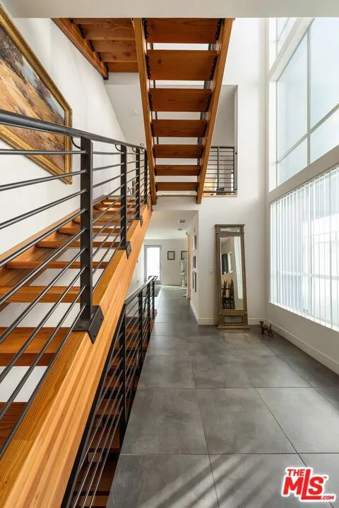 852 10th Street #4 Santa Monica, CA 90403