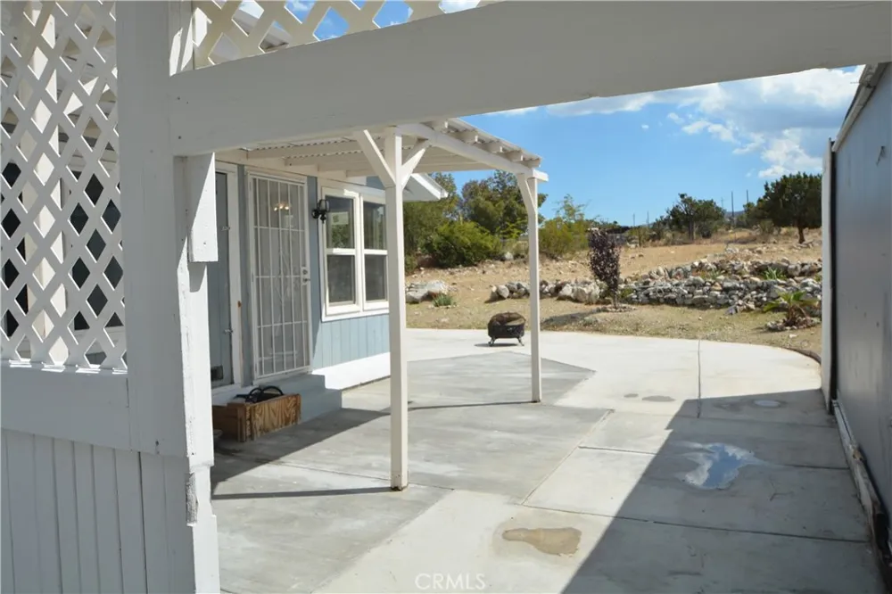 176 State Hwy 138 Pinon Hills, CA 92372