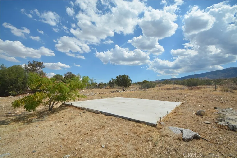 176 State Hwy 138 Pinon Hills, CA 92372