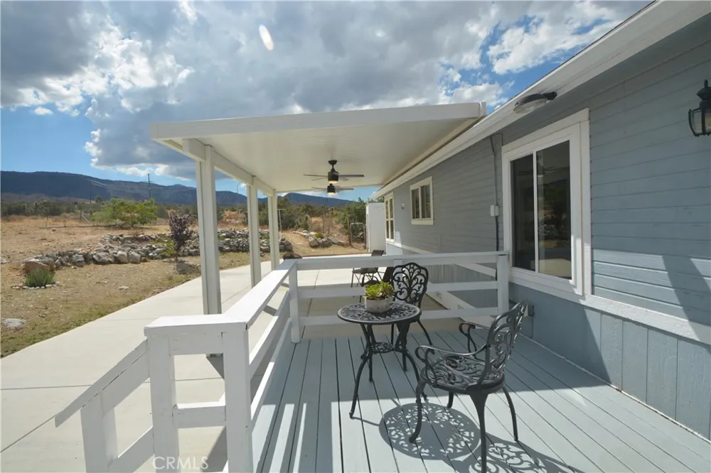 176 State Hwy 138 Pinon Hills, CA 92372