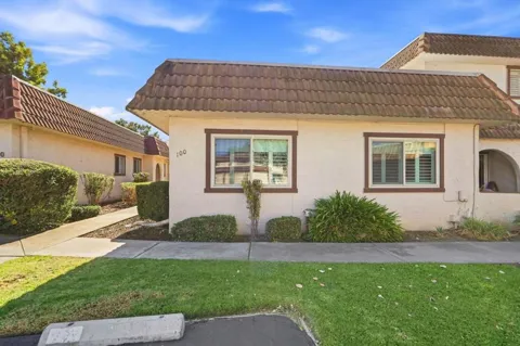 100 Villa Pacheco Court