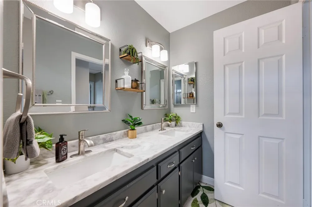 1893 Angeles Glen Escondido, CA 92029