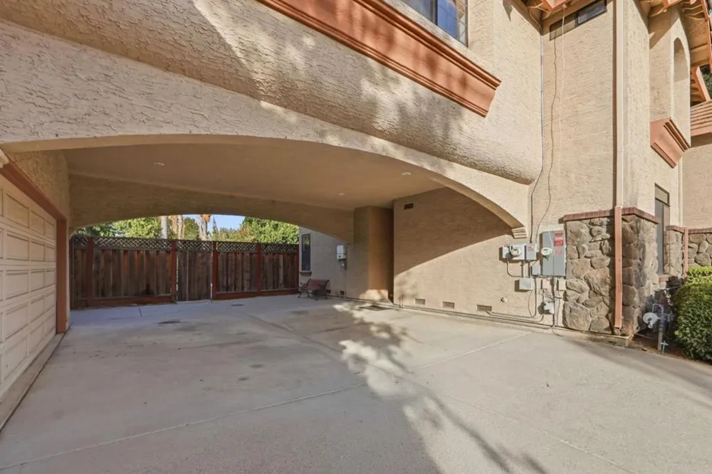 17520 Serene Drive Morgan Hill, CA 95037