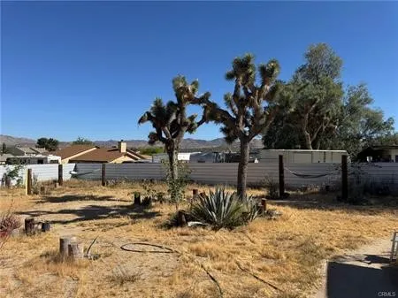 6959 Pawnee Yucca Valley, CA 92284