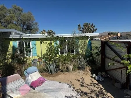6959 Pawnee Yucca Valley, CA 92284