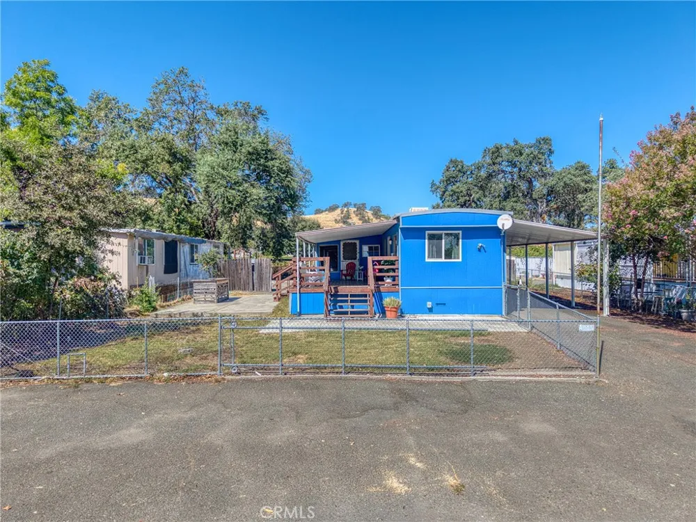 4305 Lakeshore Lakeport, CA 95453
