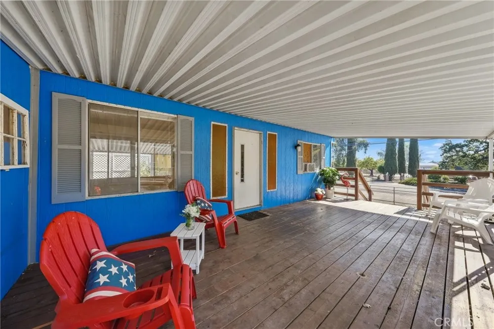 4305 Lakeshore Lakeport, CA 95453