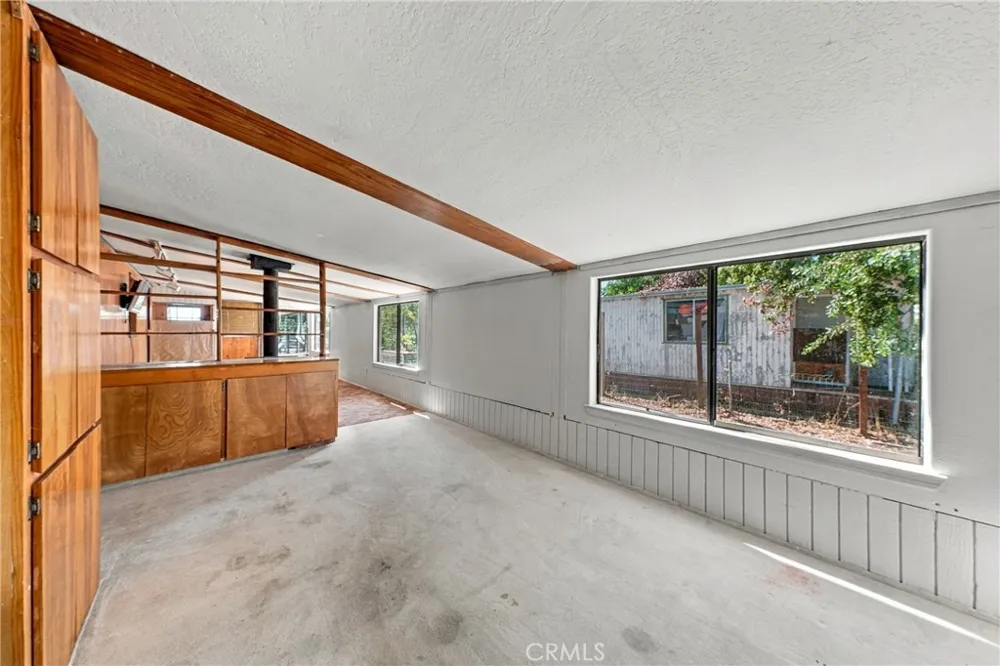 4305 Lakeshore Lakeport, CA 95453