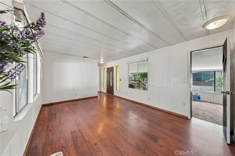 4305 Lakeshore Lakeport, CA 95453
