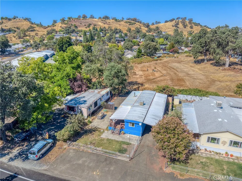 4305 Lakeshore Lakeport, CA 95453