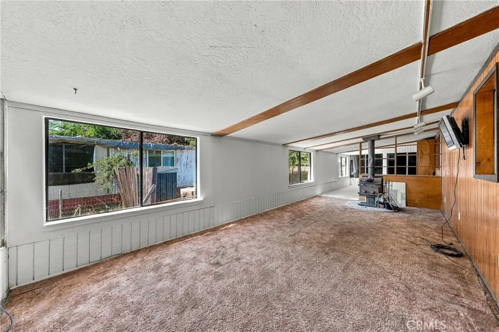 4305 Lakeshore Lakeport, CA 95453