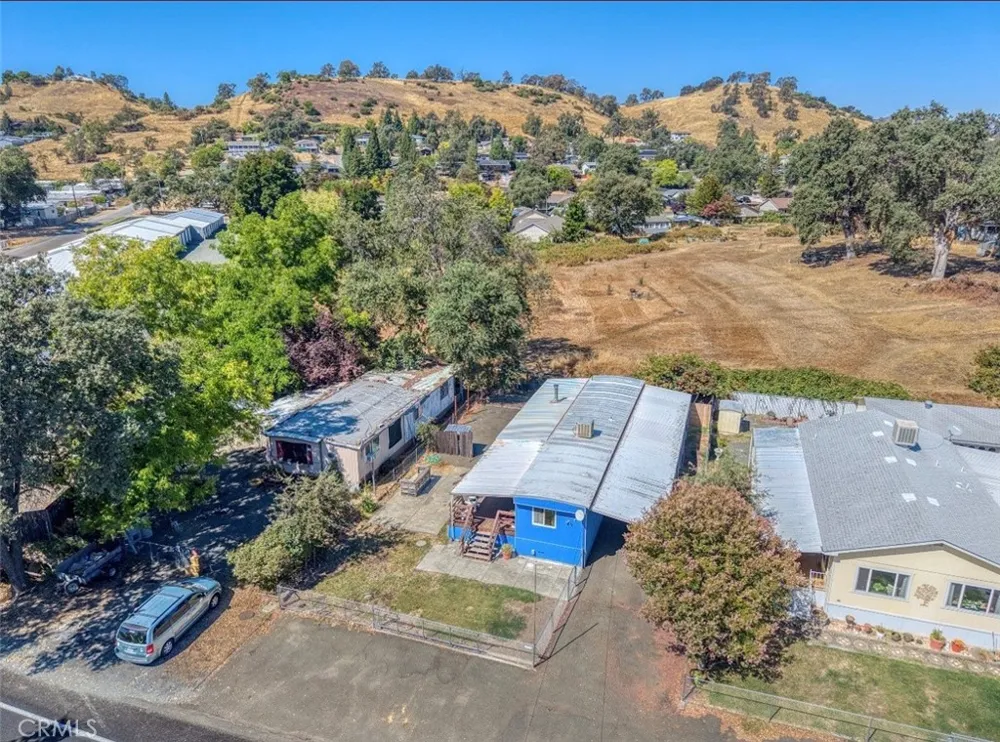 4305 Lakeshore Lakeport, CA 95453