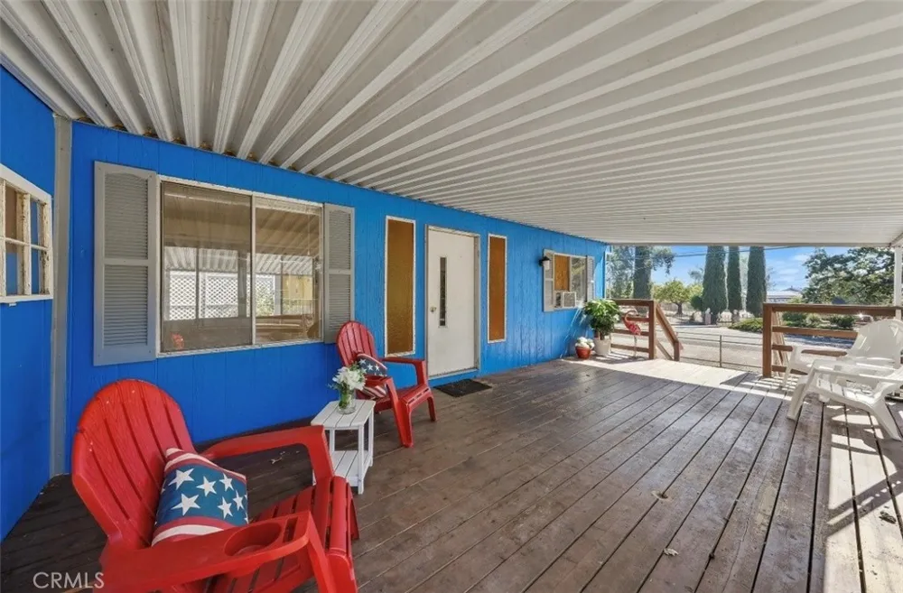 4305 Lakeshore Lakeport, CA 95453
