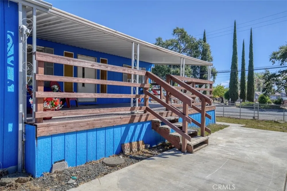 4305 Lakeshore Lakeport, CA 95453