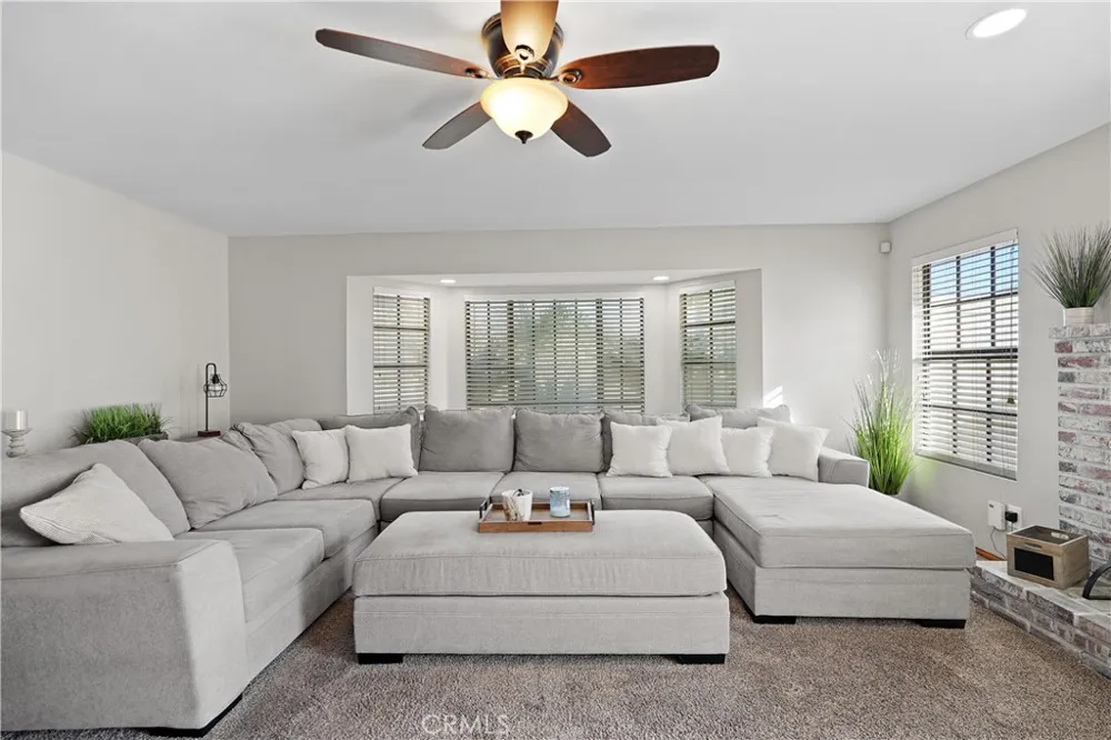 42095 Acacia Avenue Hemet, CA 92544