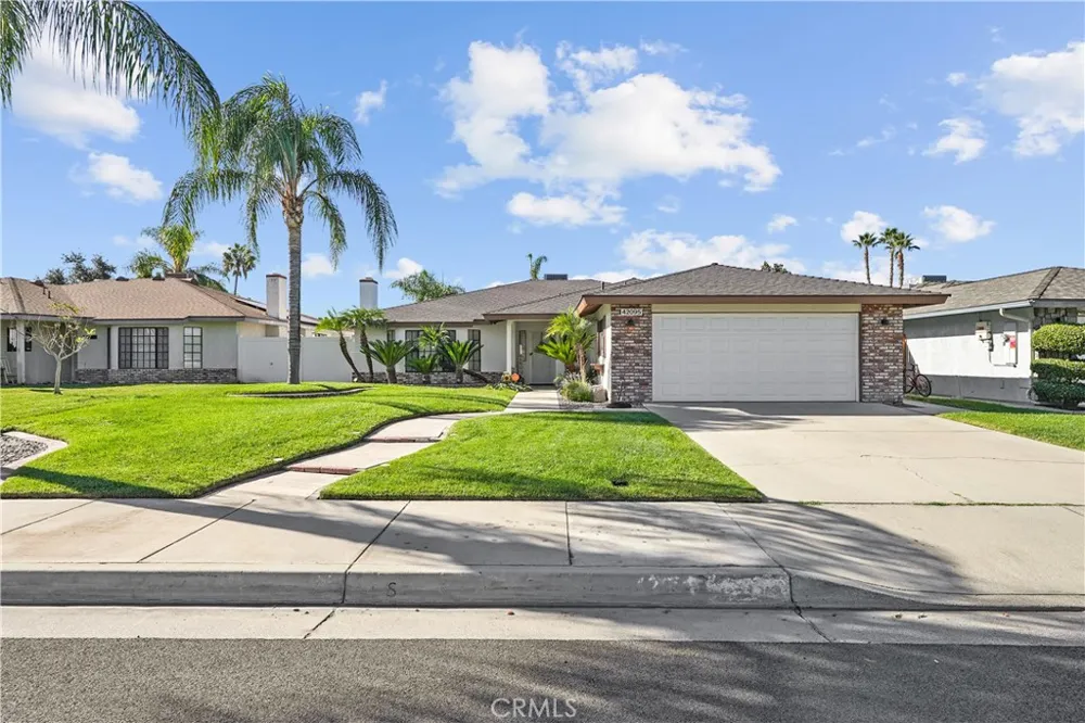 42095 Acacia Avenue Hemet, CA 92544
