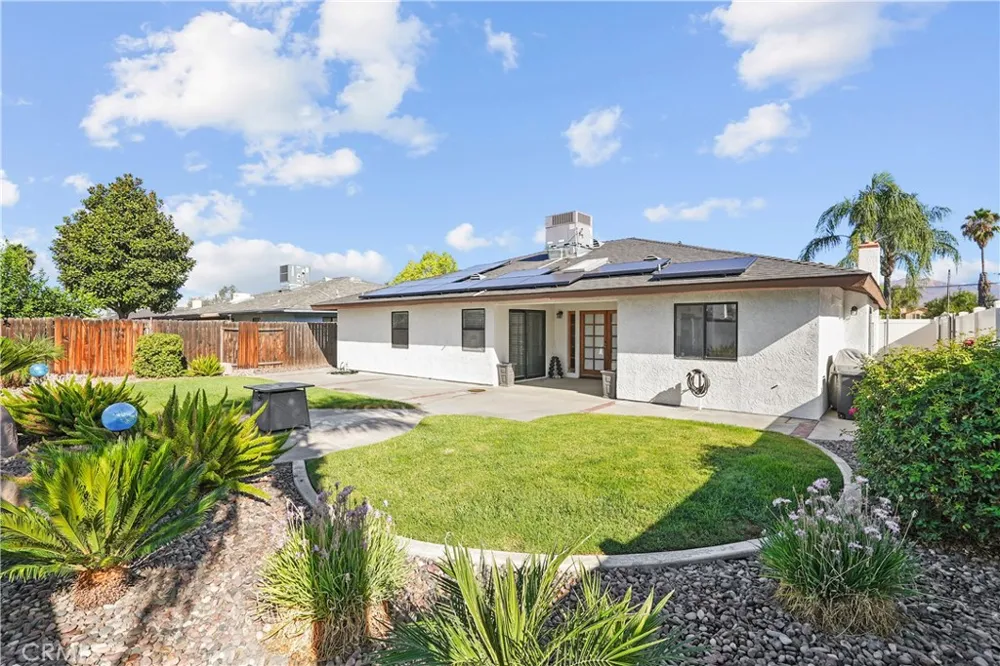 42095 Acacia Avenue Hemet, CA 92544