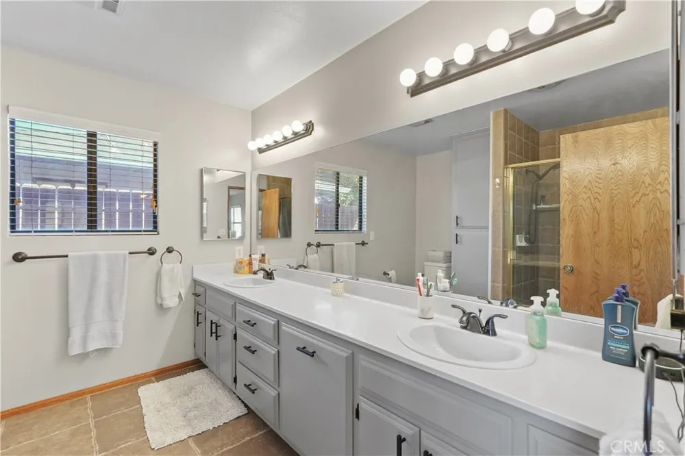 42095 Acacia Avenue Hemet, CA 92544