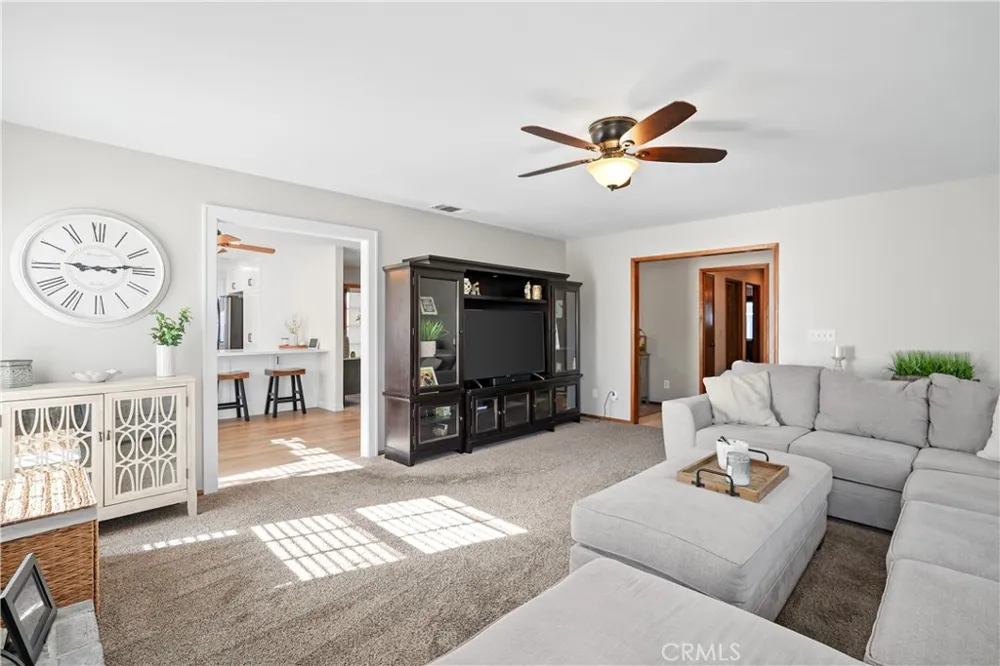 42095 Acacia Avenue Hemet, CA 92544