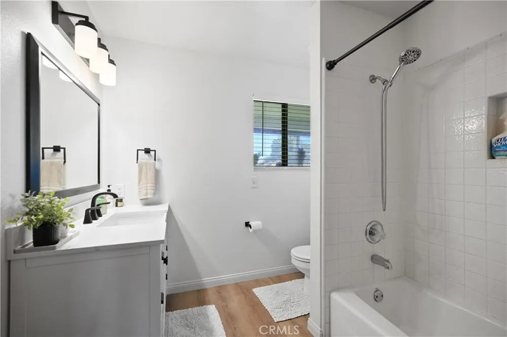 42095 Acacia Avenue Hemet, CA 92544