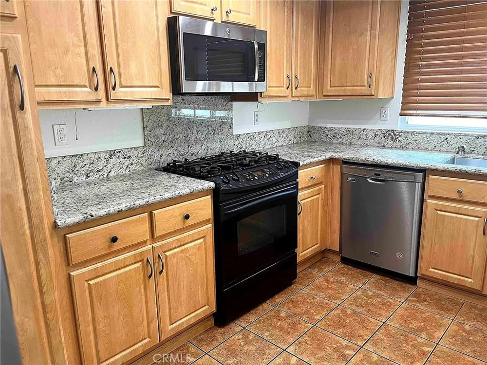 21110 Lycoming Diamond Bar, CA 91789