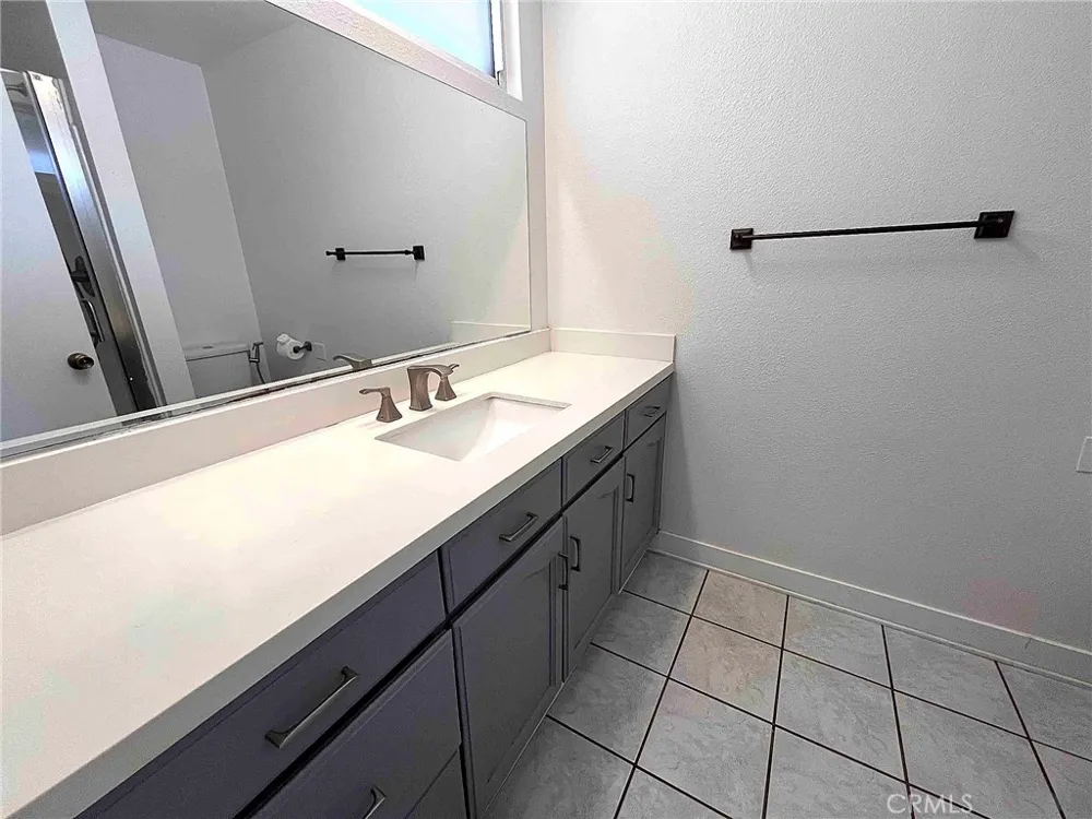 21110 Lycoming Diamond Bar, CA 91789