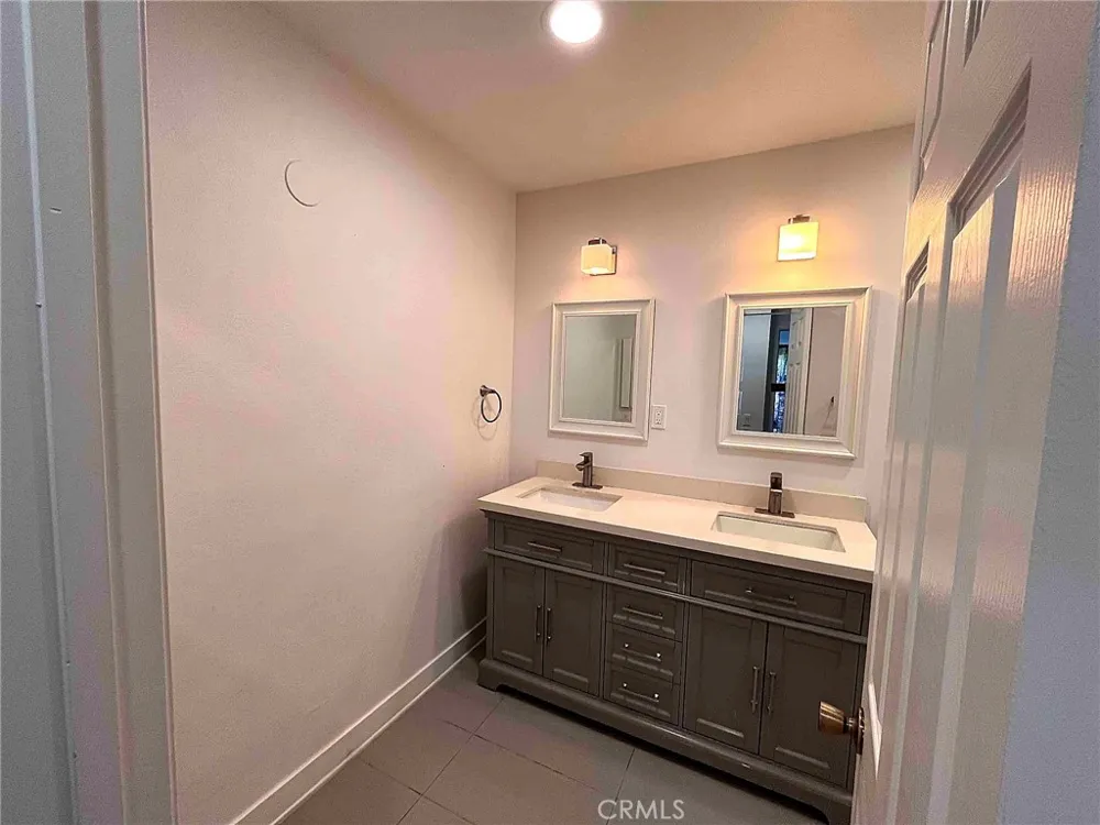 21110 Lycoming Diamond Bar, CA 91789