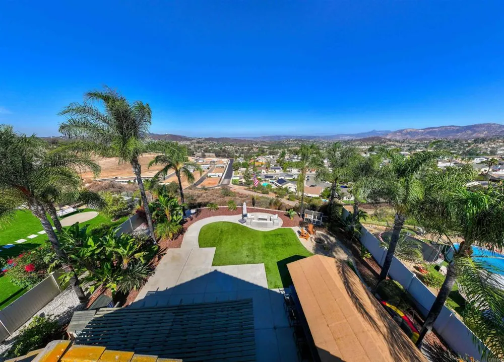 13724 Braeswood El Cajon, CA 92021
