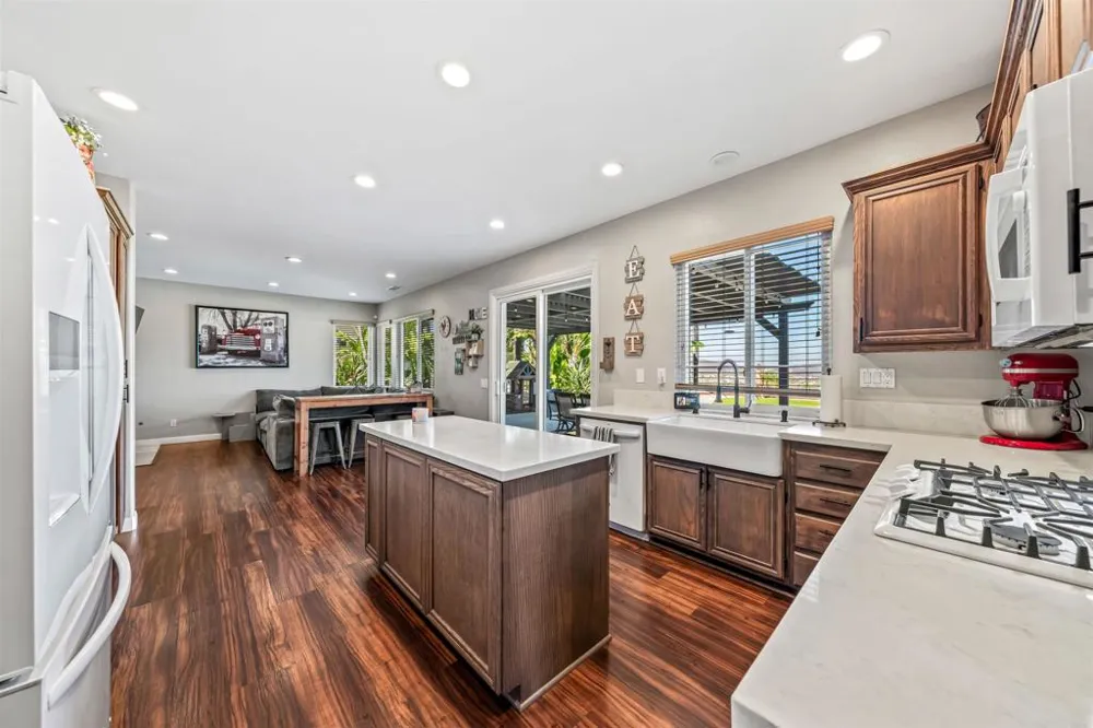 13724 Braeswood El Cajon, CA 92021