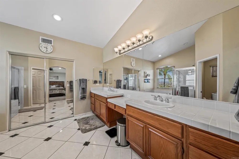 13724 Braeswood El Cajon, CA 92021
