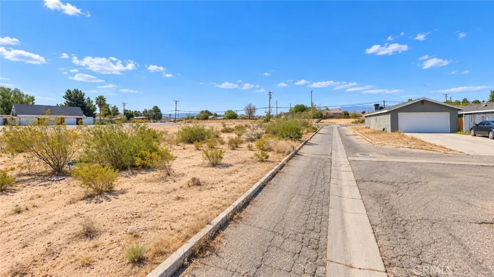 16628 Victor Victorville, CA 92392