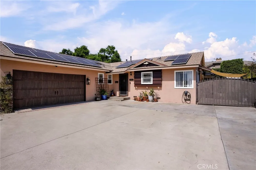 431 E Dexter Street Covina, CA 91723