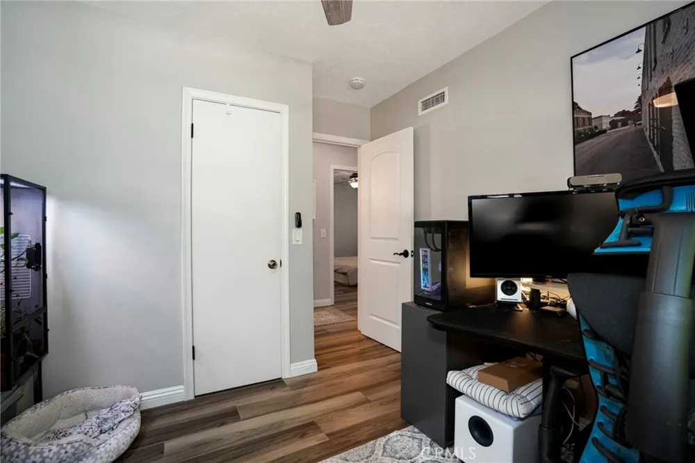 431 E Dexter Street Covina, CA 91723