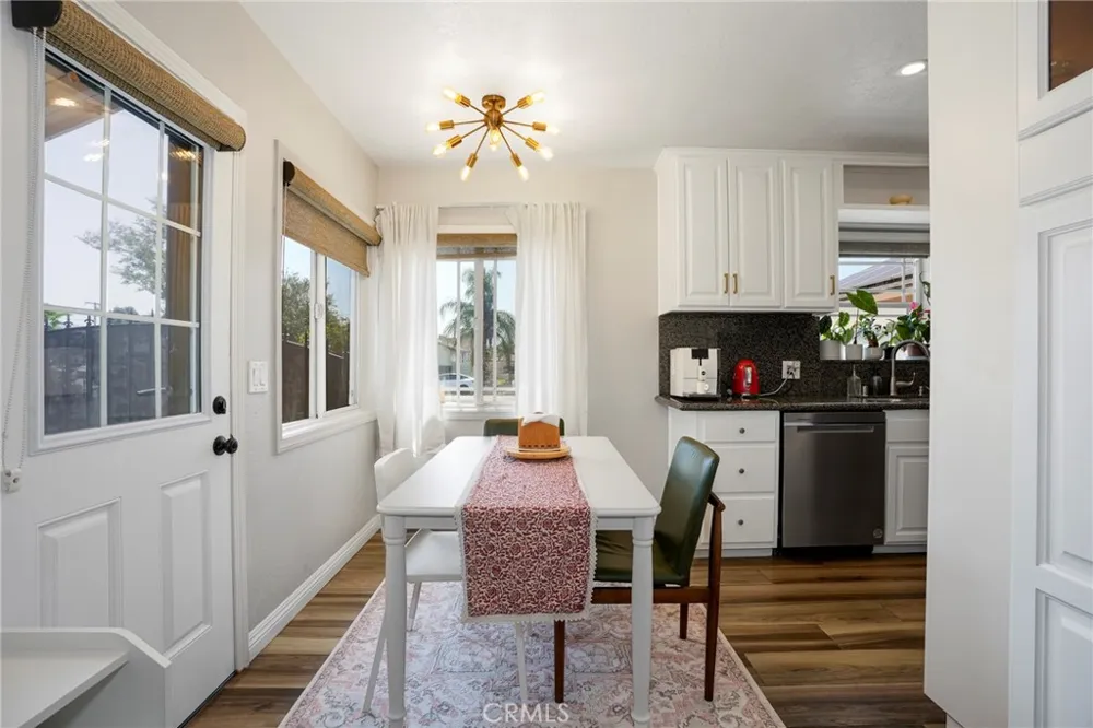 431 E Dexter Street Covina, CA 91723