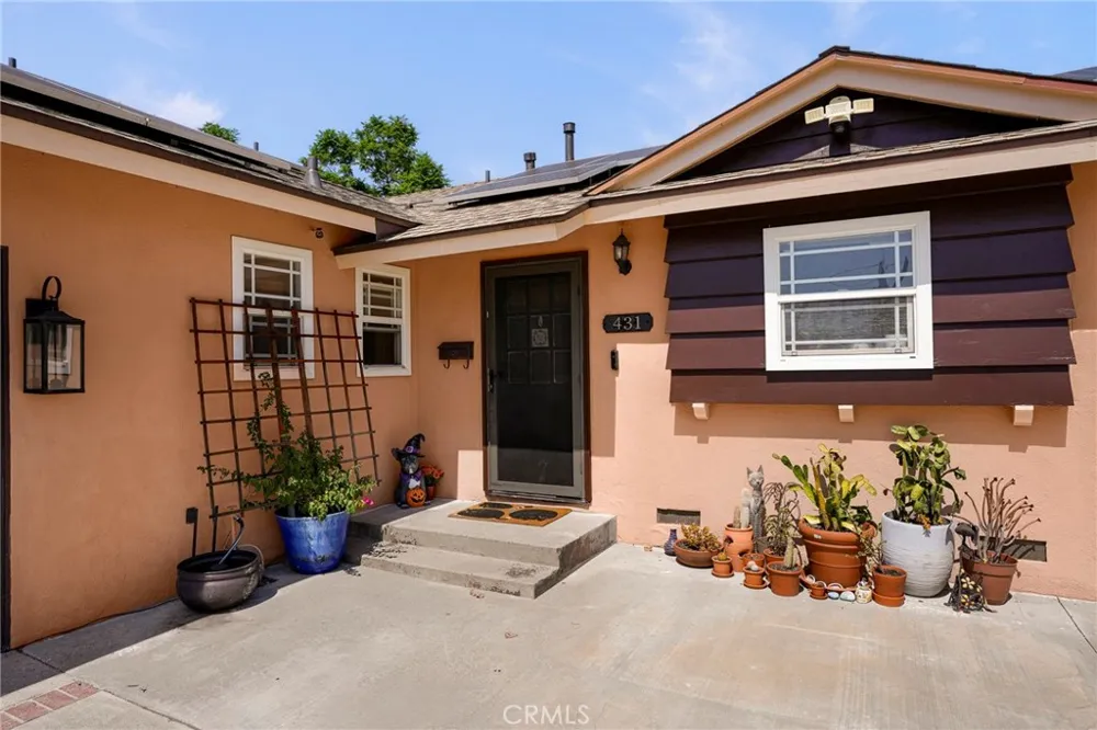 431 E Dexter Street Covina, CA 91723