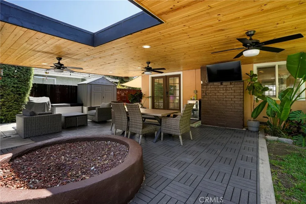 431 E Dexter Street Covina, CA 91723