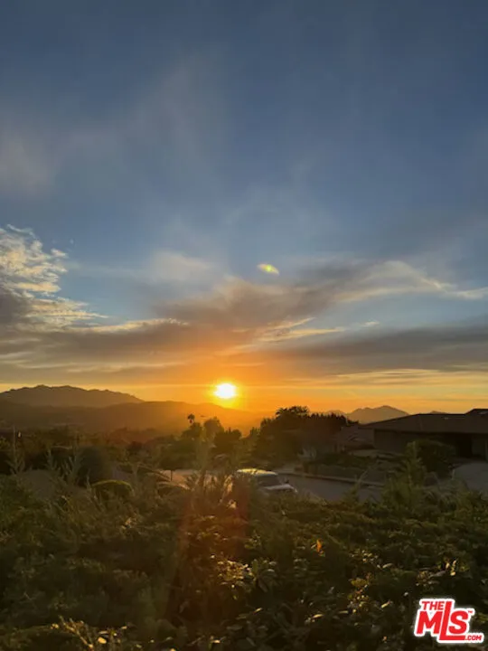 1592 Wilder Street Thousand Oaks, CA 91362