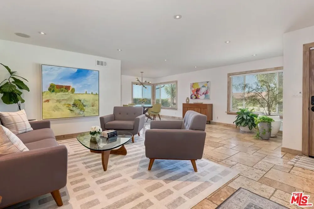1592 Wilder Street Thousand Oaks, CA 91362