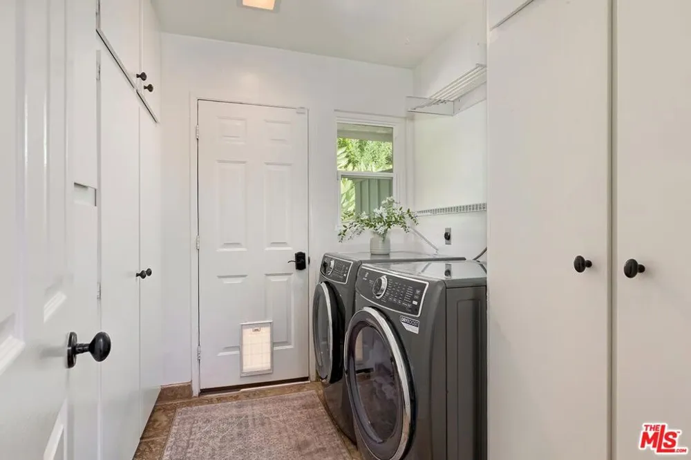 1592 Wilder Street Thousand Oaks, CA 91362