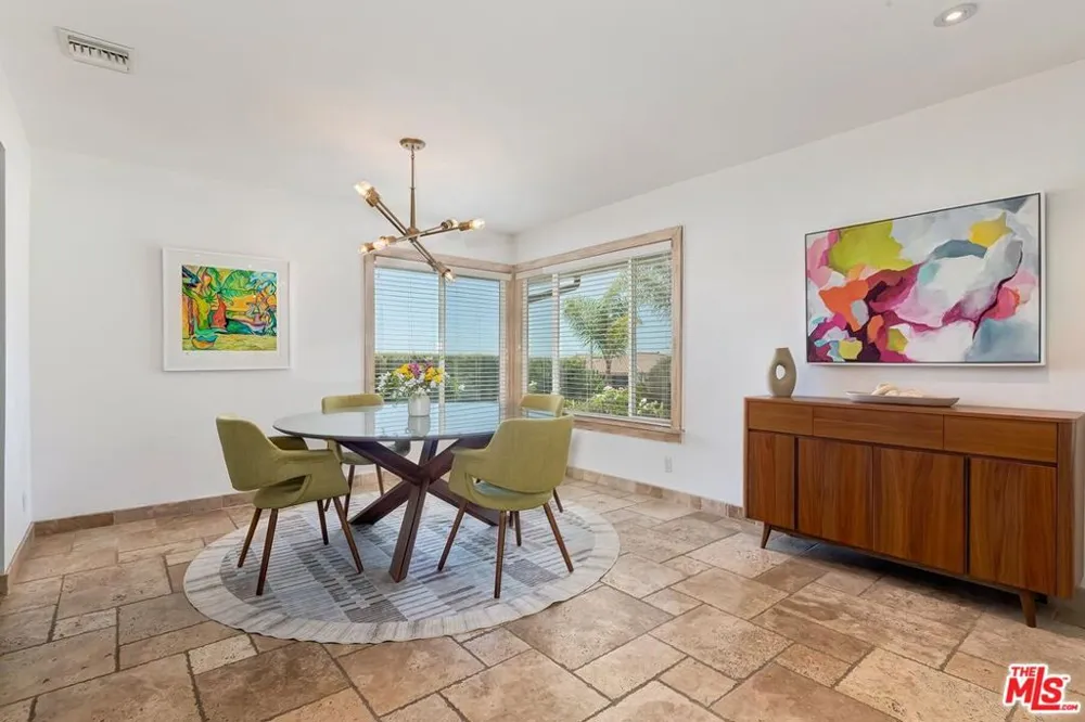1592 Wilder Street Thousand Oaks, CA 91362