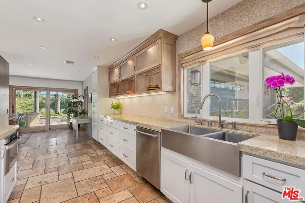 1592 Wilder Street Thousand Oaks, CA 91362