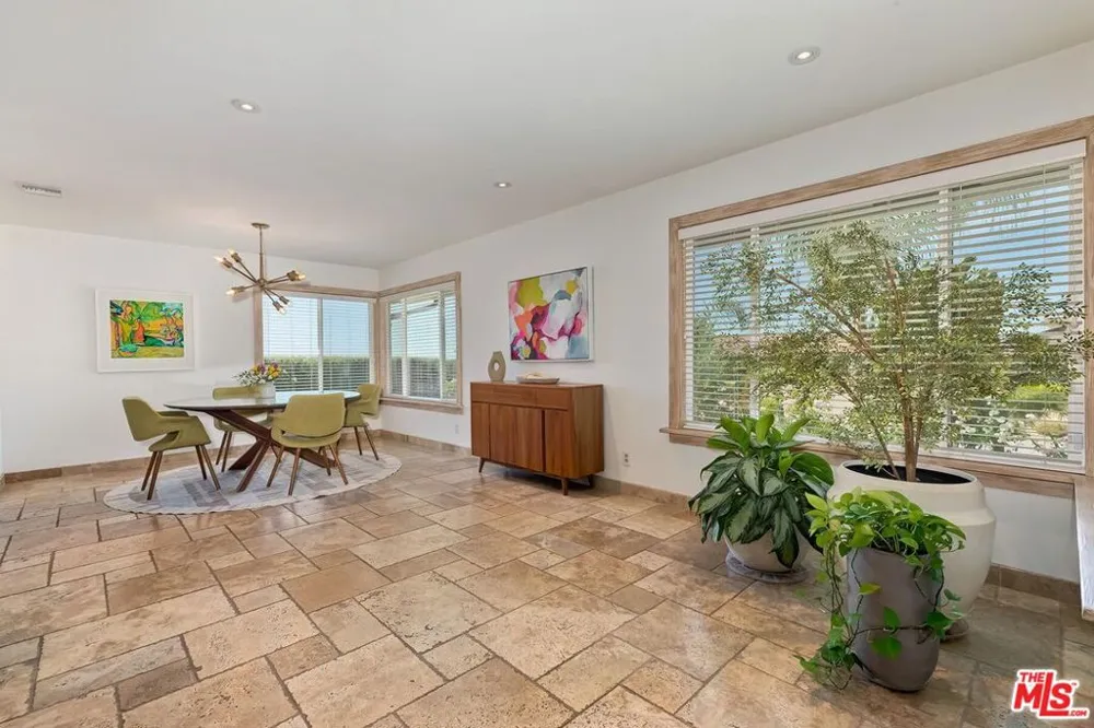 1592 Wilder Street Thousand Oaks, CA 91362